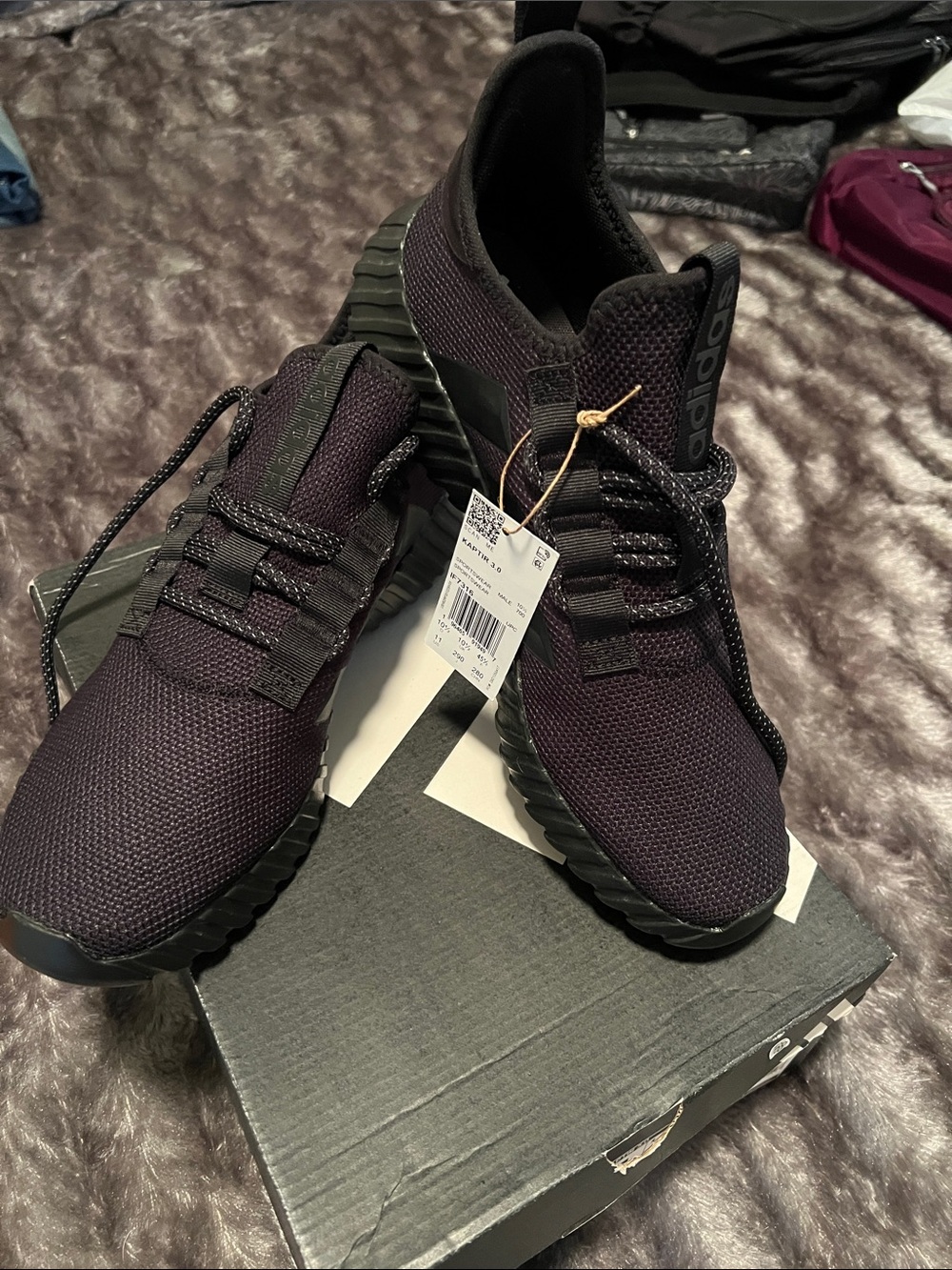 adidas Men's Black Kaptir 3.0, size 11 - Picture 3 of 4
